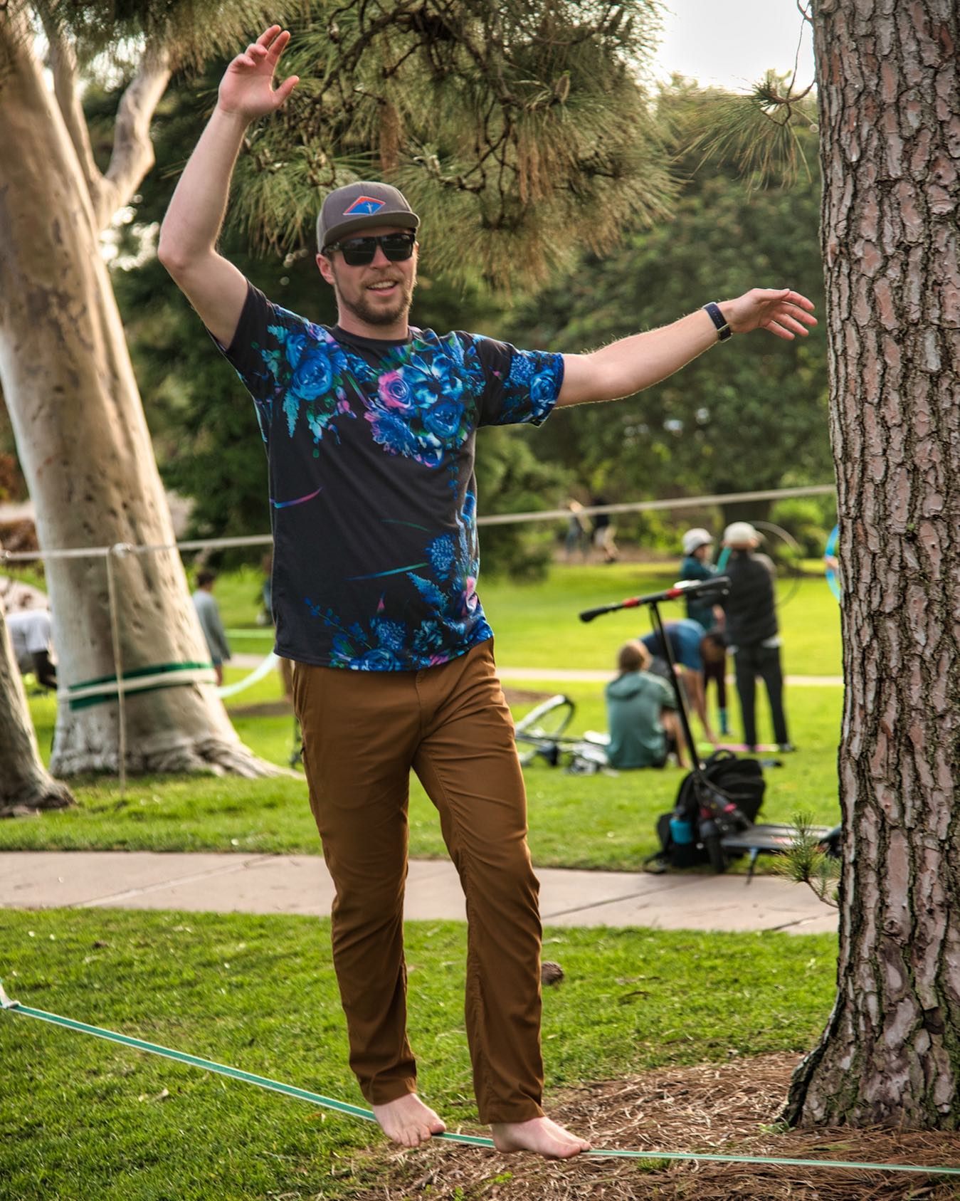 Josh Knight slacklining